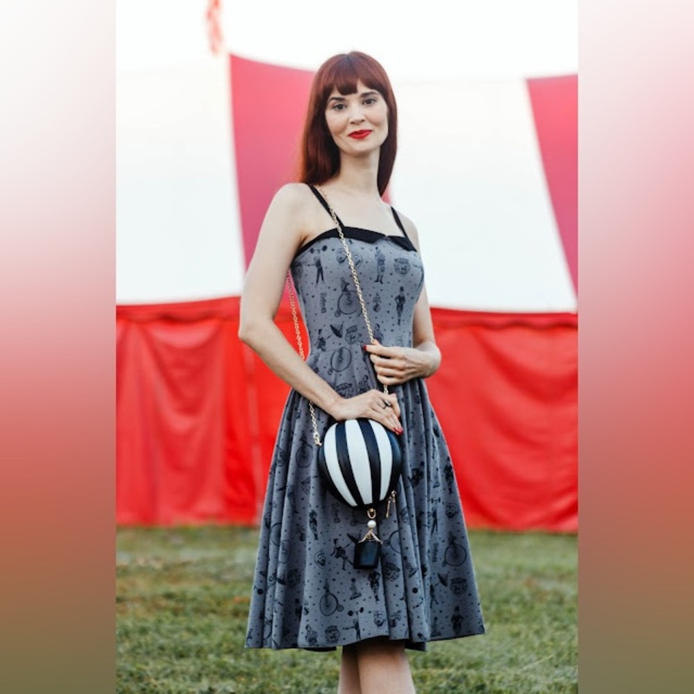 Strongman swing dress - Picture 2 of 6